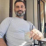 Roberto M.